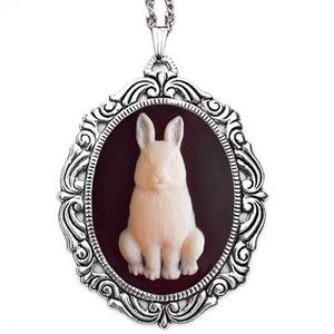 Meet your Posher, Joan